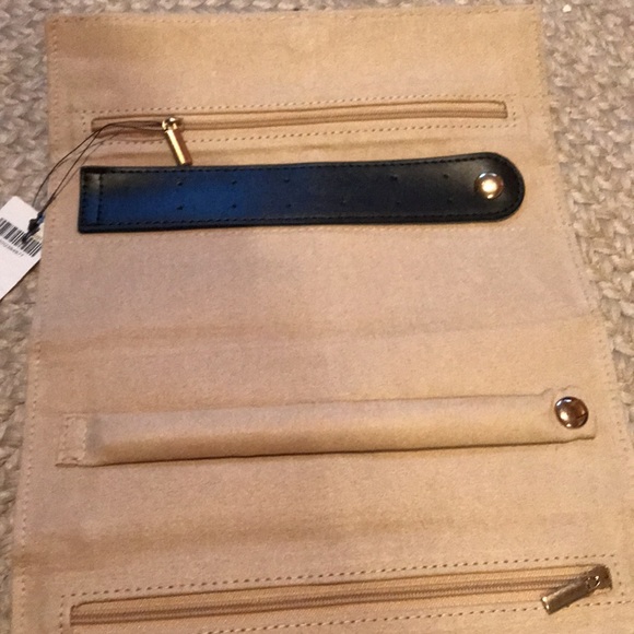 NOSZ Chico’s Roll Up Travel Jewelry Case Leopard - Picture 4 of 5